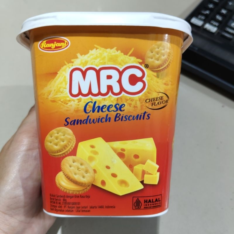 

Ranjani MRC Cheese Sandwich Biscuits 80 gr