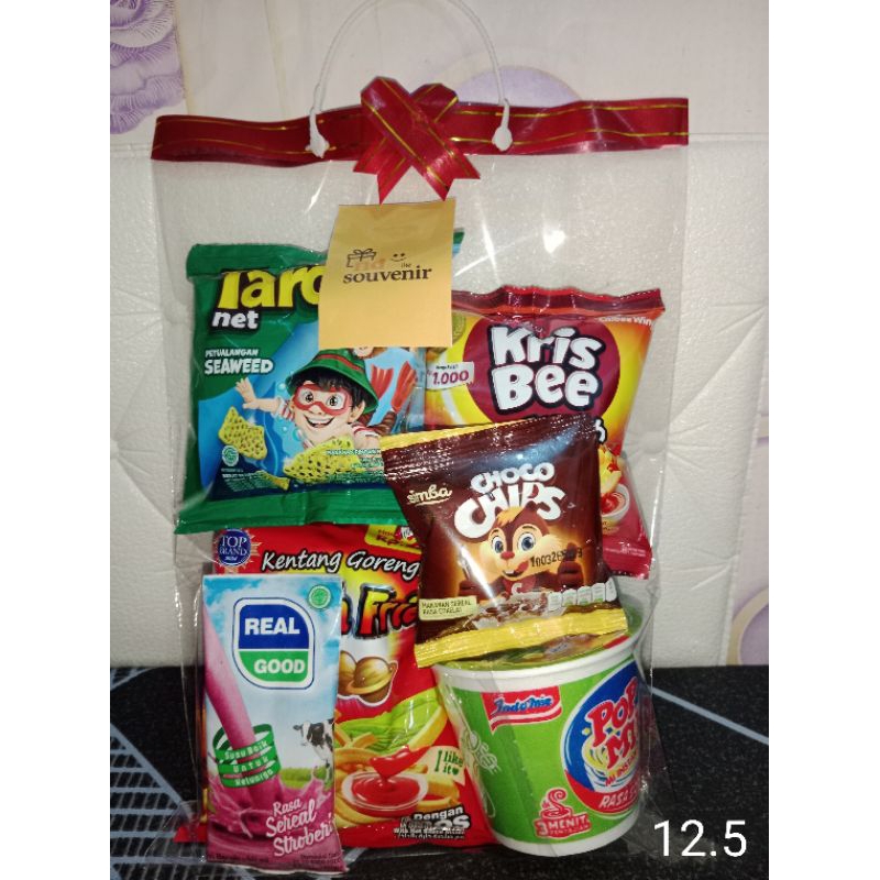 

Hampers/Souvenir Ulang Tahun