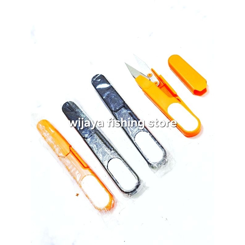 

gunting ( ada cover penutup) ukuran ±12cm