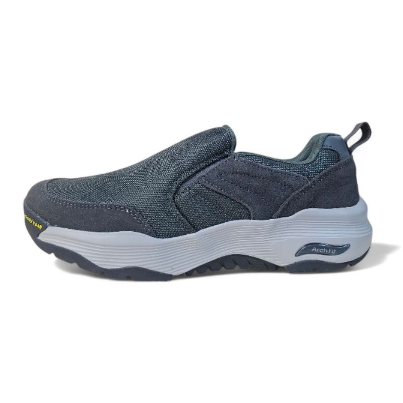 Skechers Arch Fit Goodyear / Sepatu Skechers Slip On Pria
