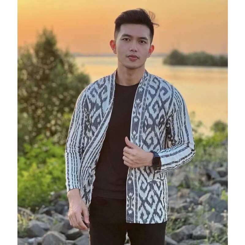 Kimono Etnik Outer Cowok kekinian Lengan Panjang Outfit Cowok Keren Asli Tenun Ikat Jepara Motif Tor