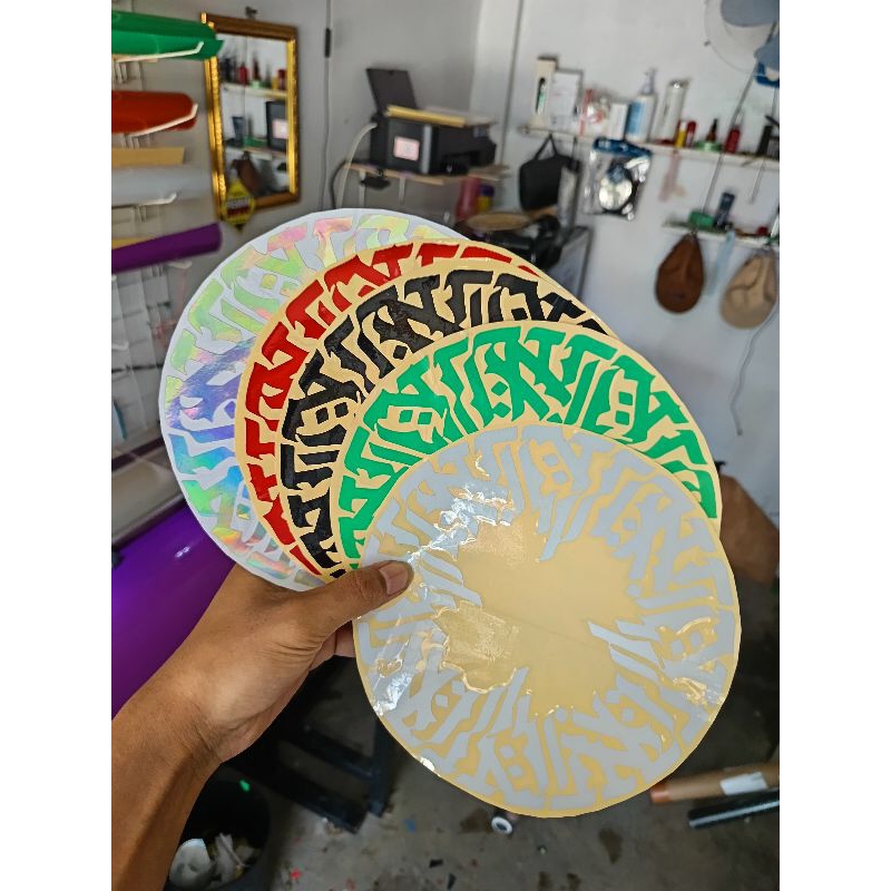 

stiker cutting custom kaligrafi 20cm bulat model suka suka