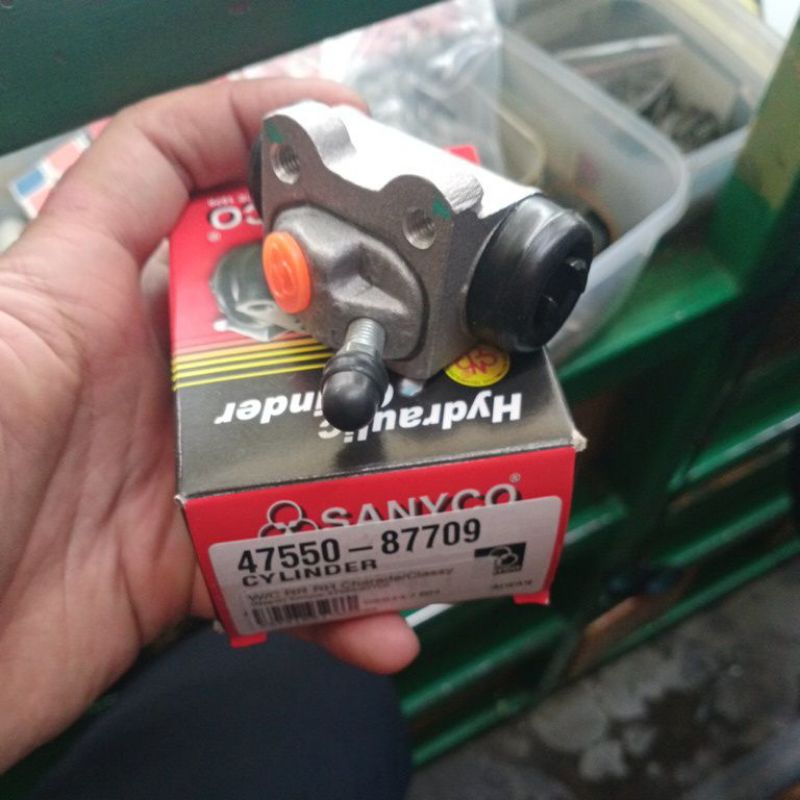 master rem roda belakang Daihatsu classy g102 kanan RH