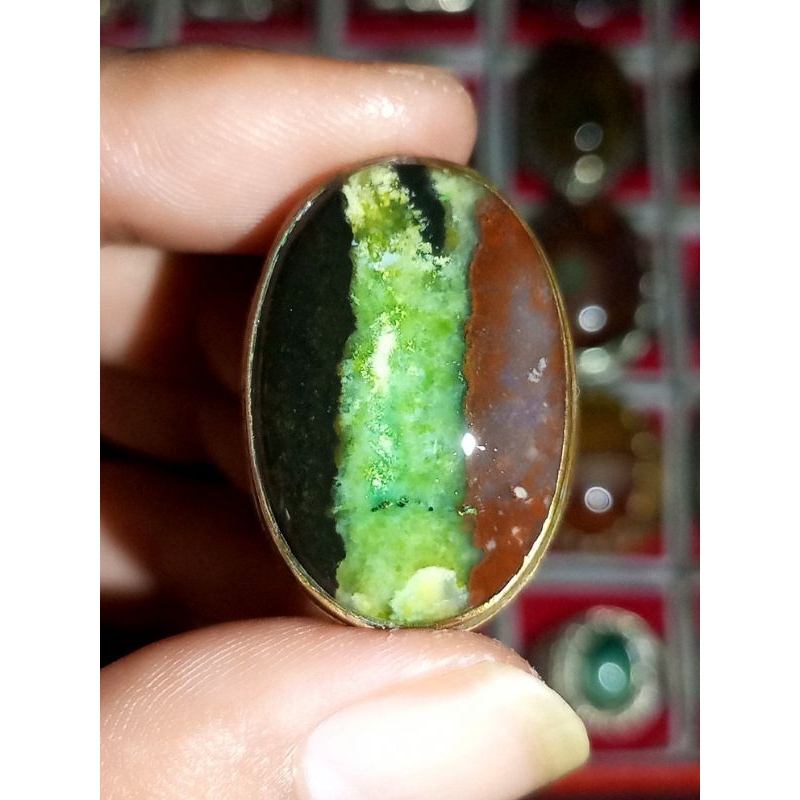 Natural Batu Pancawarna Garut Kirpay / Kiara Payung