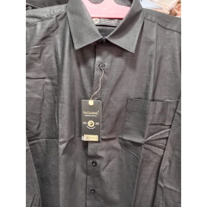 kemeja pria tangan panjang merk V4 classic warna hitam serat
