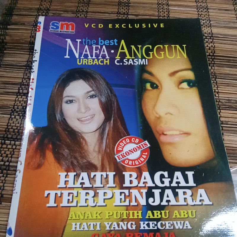 VCD the best NAFA URBACH ANGGUN C SASMI DD0228