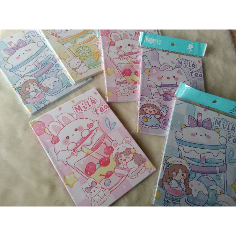 Kaca buku lipat besar