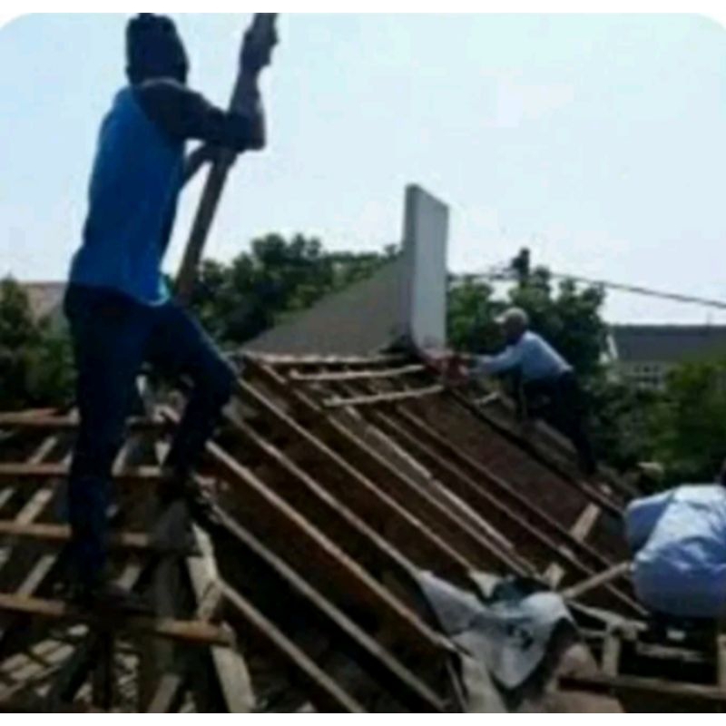 Renovasi atap rumah bongkar pasang