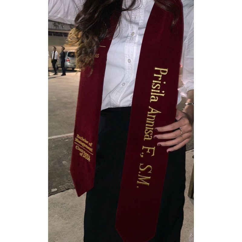 SELEMPANG WISUDA KALUNG BAHAN BLUDRU PILIHAN TEBAL LEMBUT DAN TIDAK KAKU