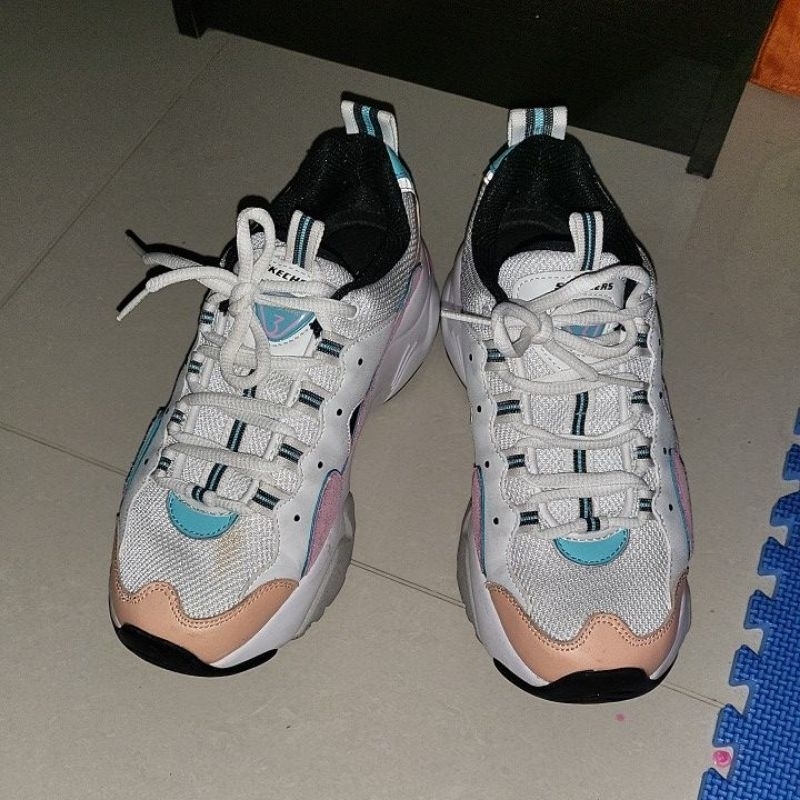 Preloved Sepatu Skechers Wanita Air Cooled