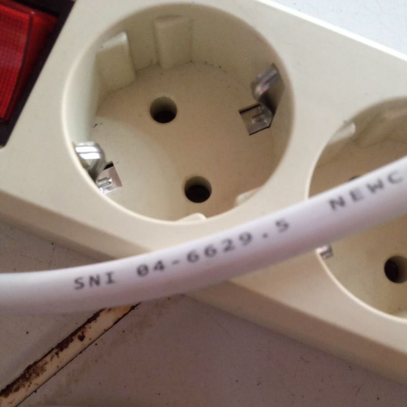 Colokan listrik MYVO Aman dan SNI panjang kabel 10 meter