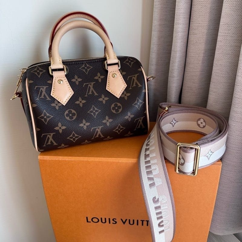 Authentic LV Speedy 20 Monogram Preloved