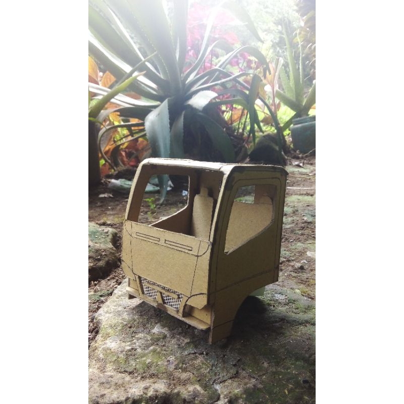 Kabin Miniatur truck plastik