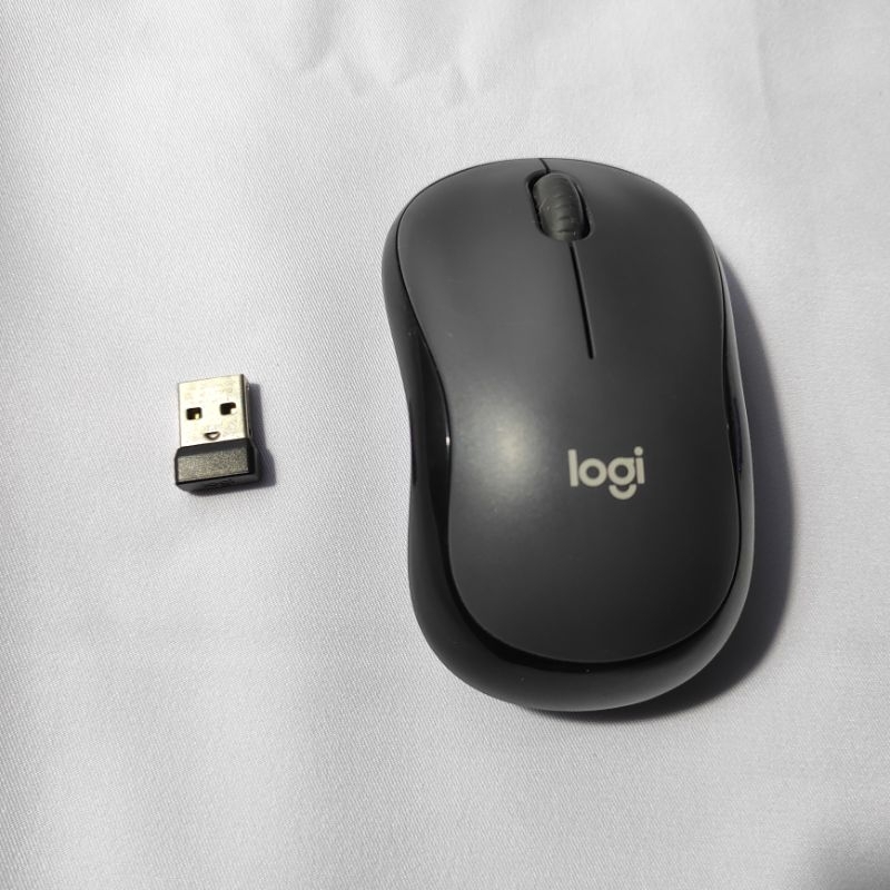 Mouse wireless logitech bekas. tidak berfungsi