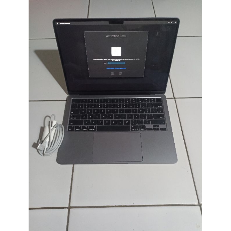 Macbook Air M2 8/256 Digimap Lock Icloud (Clean)