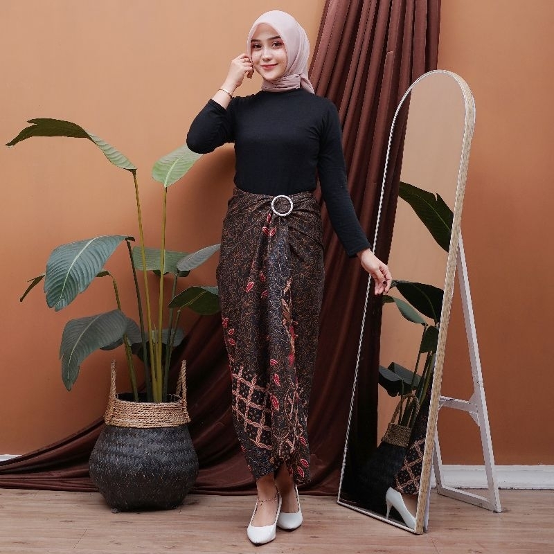 rok lilit batik/ rok lilit batik free ring/ rok bawahan terbaru/ rok wisuda modern/ rok kondangan mo