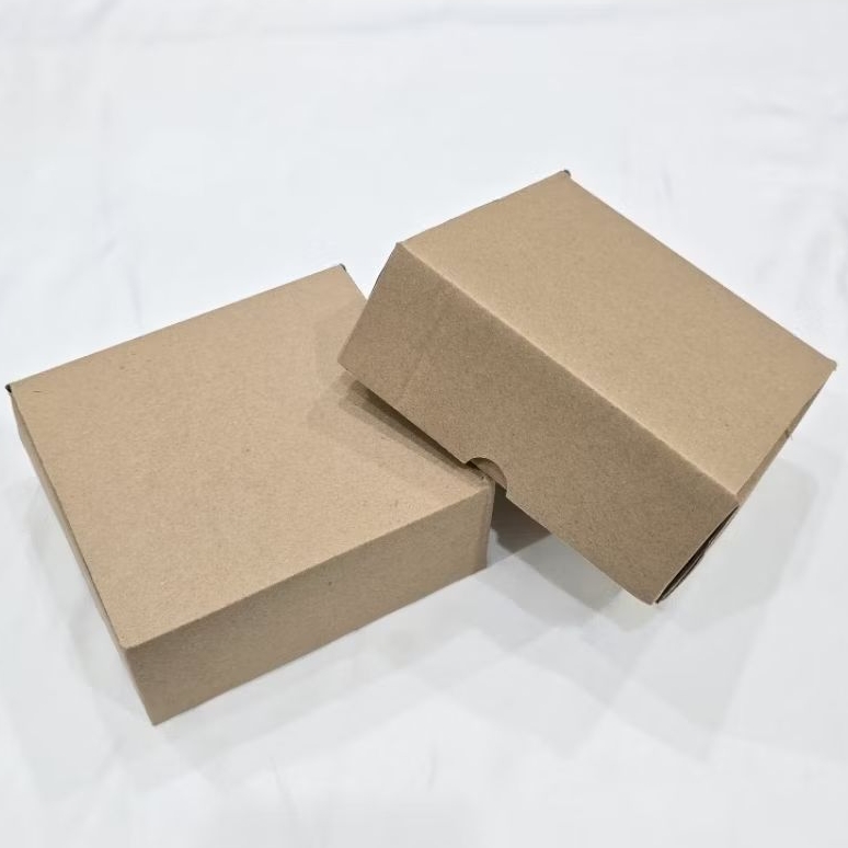 

(READY COD DAN INSTAN) Kardus Kotak Kardus Packaging 15 X 14 X 6 cm / Kotak Kado / Box Makanan / Kotak Donut / Box Packaging KRAFT Die Cut / Kotak Kecil Cokelat Polos / Box Online Shop/ Packaging Box Kardus Pengiriman