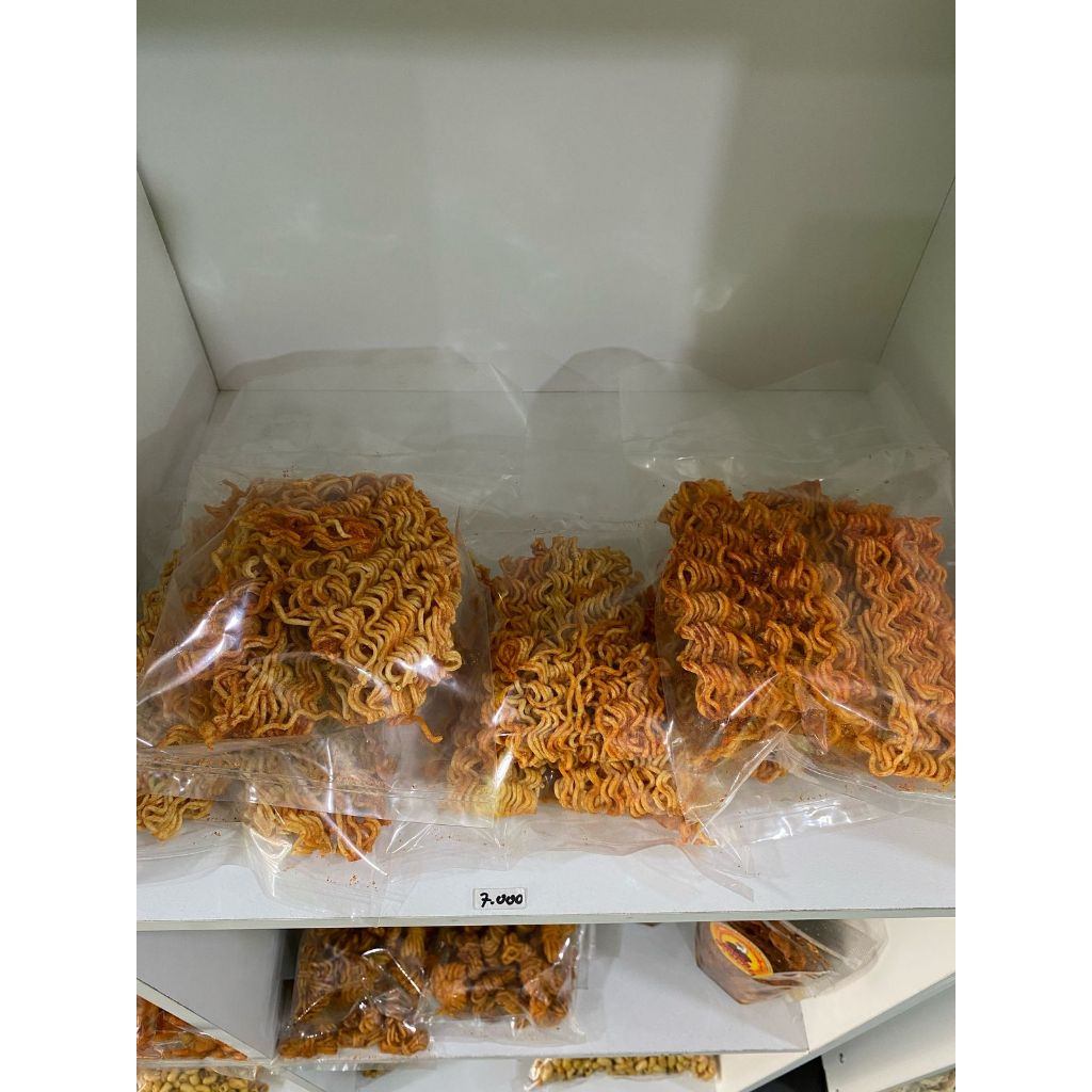 

MIE KERITING PEDAS KRIUK 100GR 250GR 500GR