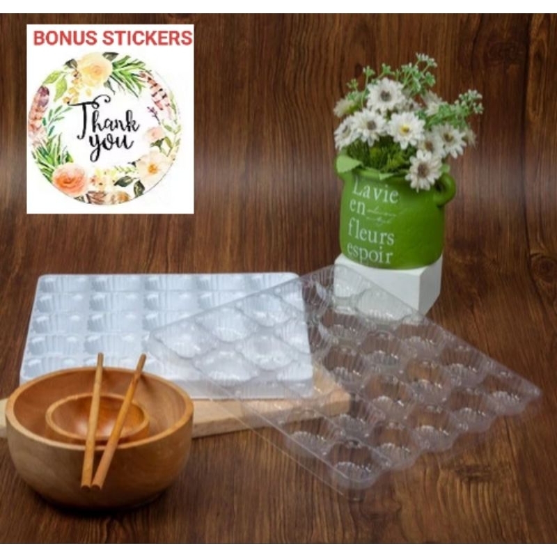 Mika tray nampan plastik pie 25 lubang isi 25pcs per pack MPT25 MPT-25 25lubang 24,5x24,5cm kotak 25