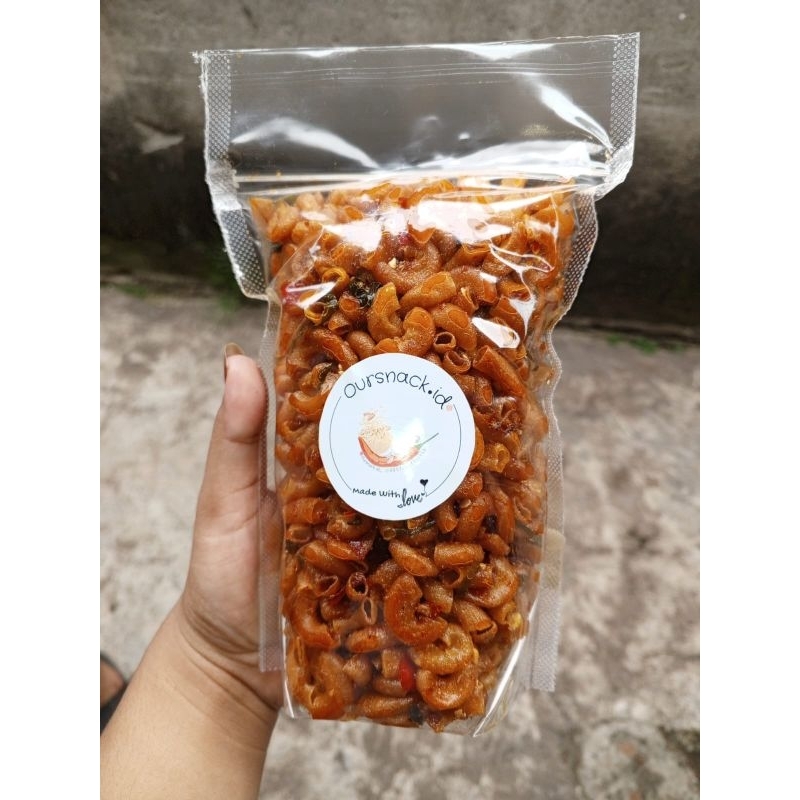 

Makaroni Pedas Original Balado daun jeruk/Makaroni Pipa/Makaroni Goreng/Makaroni Garing/Snack Makaroni
