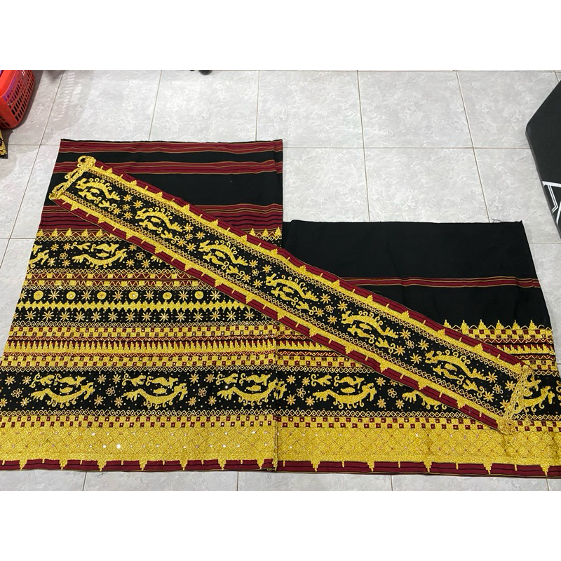 

Set Kain Tapis Antik Lampung Asli Sulam Tangan