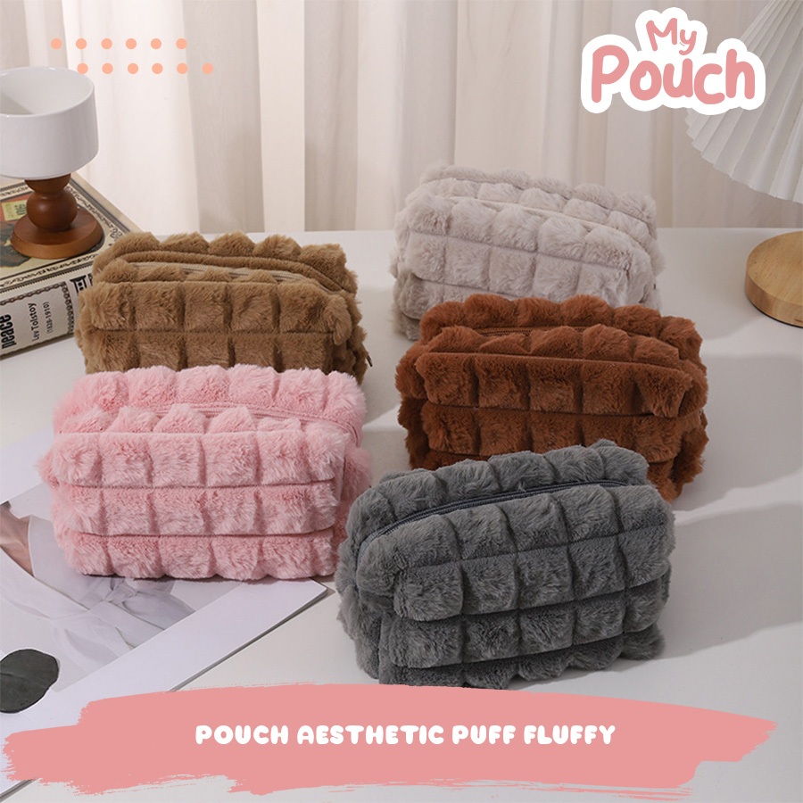 

Kotak Pensil Bulu furry Woll Soft Aesthetic Korean Style Stationery / Pouch Make Up Bulu Besar