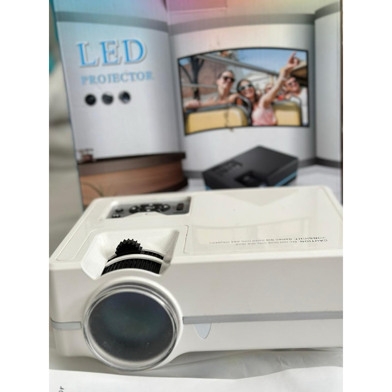 PRELOVED - MINUS CEK DESKRIPSI - Proyektor Projector HIPLAY VS314 WIFI 1500 Lumens + TV Tuner