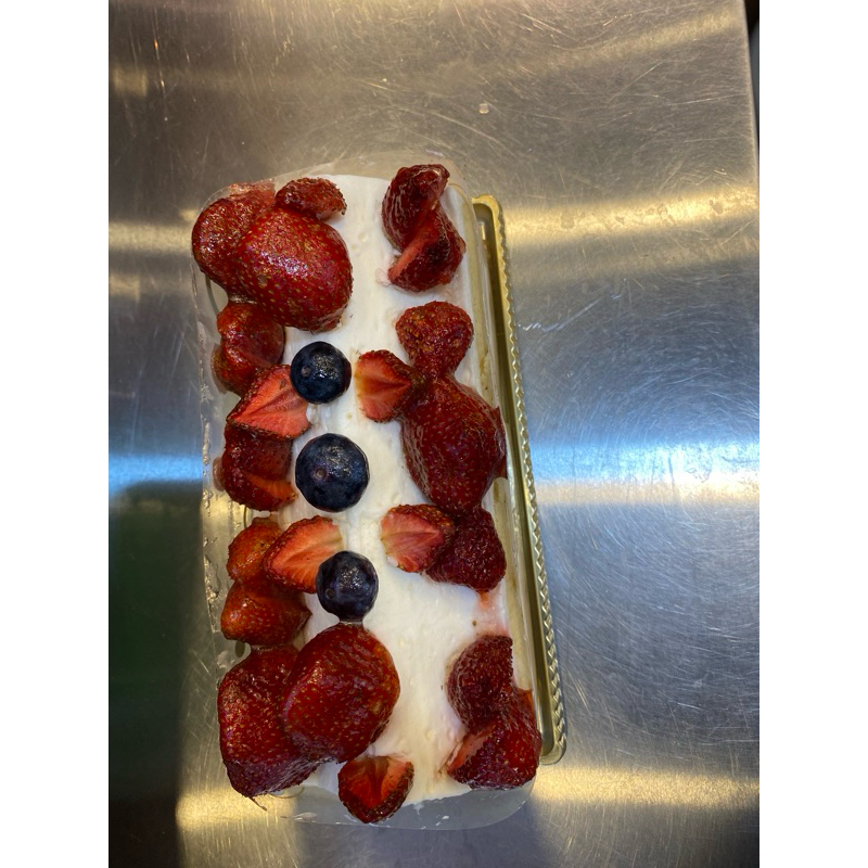 

strawberry bar cake