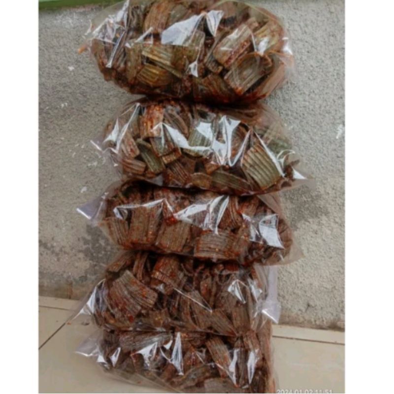 

seblak kerupuk jengkol pedas daun jeruk 1kg