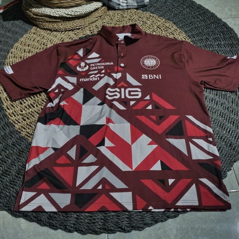 [PRELOVED] Baju Kaos Polo Jersey Kerah Pria Merah Maroon (size XXL)