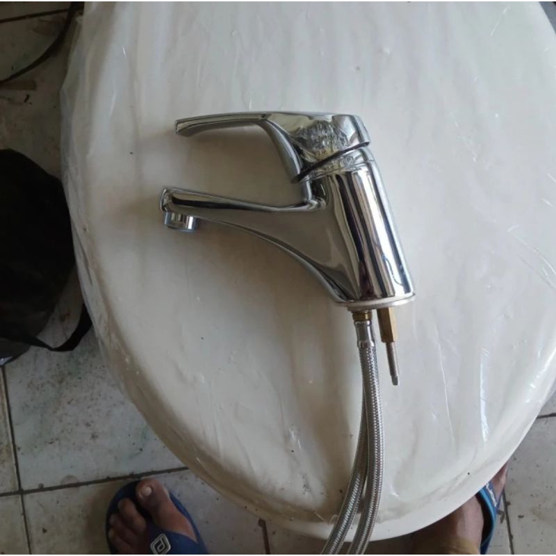 Kran wastafel Panas dingin TOTO || Kran cuci tangan Toto