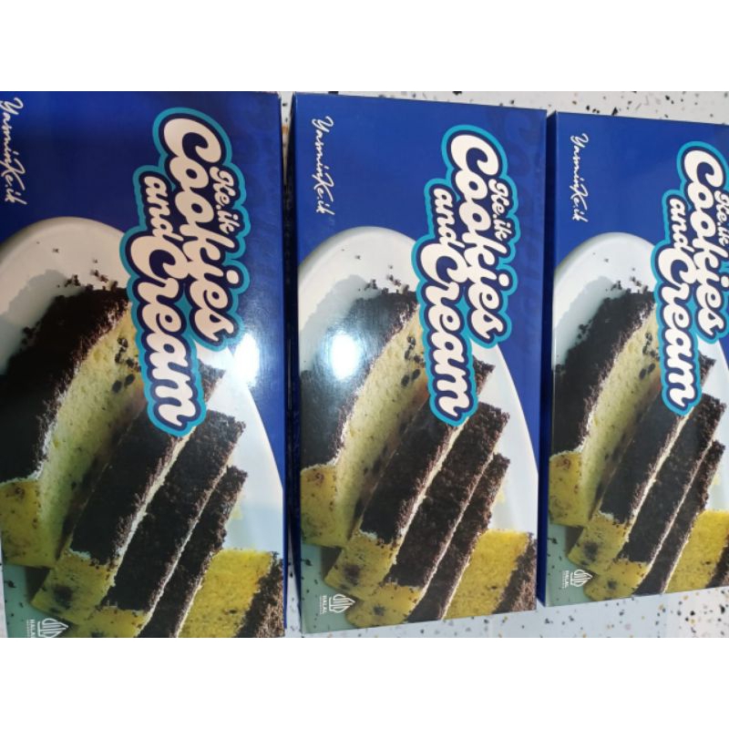 

Lapis Cookies and Cream Keik Yasmin