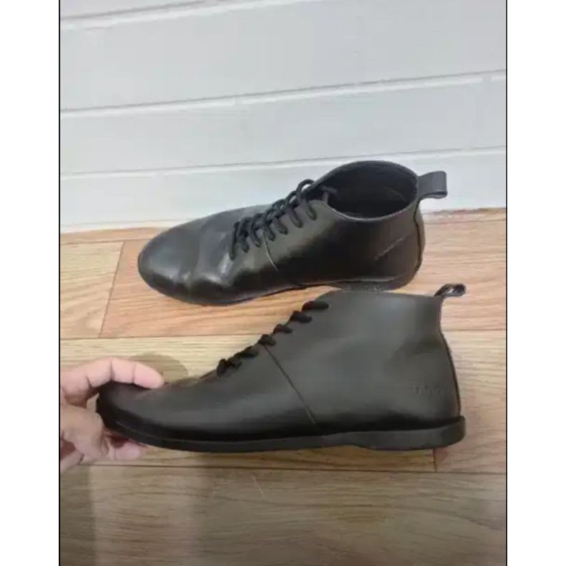 Sepatu Brodo