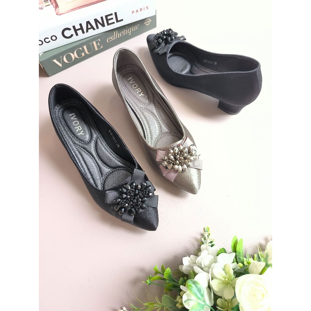 IVORY Sepatu Heels Wanita Kerja Hak Tahu AG11 Hitam