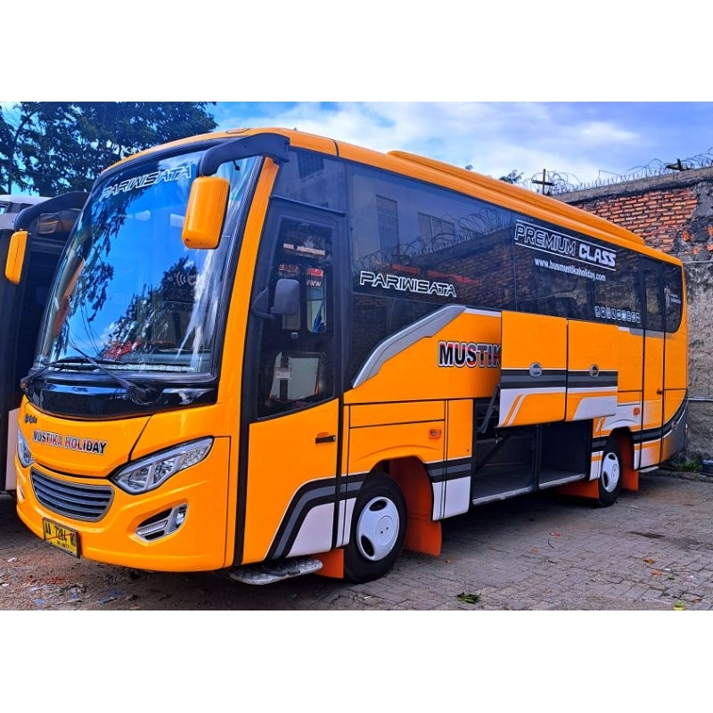 Sewa / Rental Bus Pariwisata medium