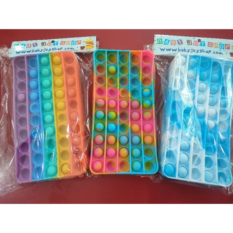 

Kotak Pensil Sequeen