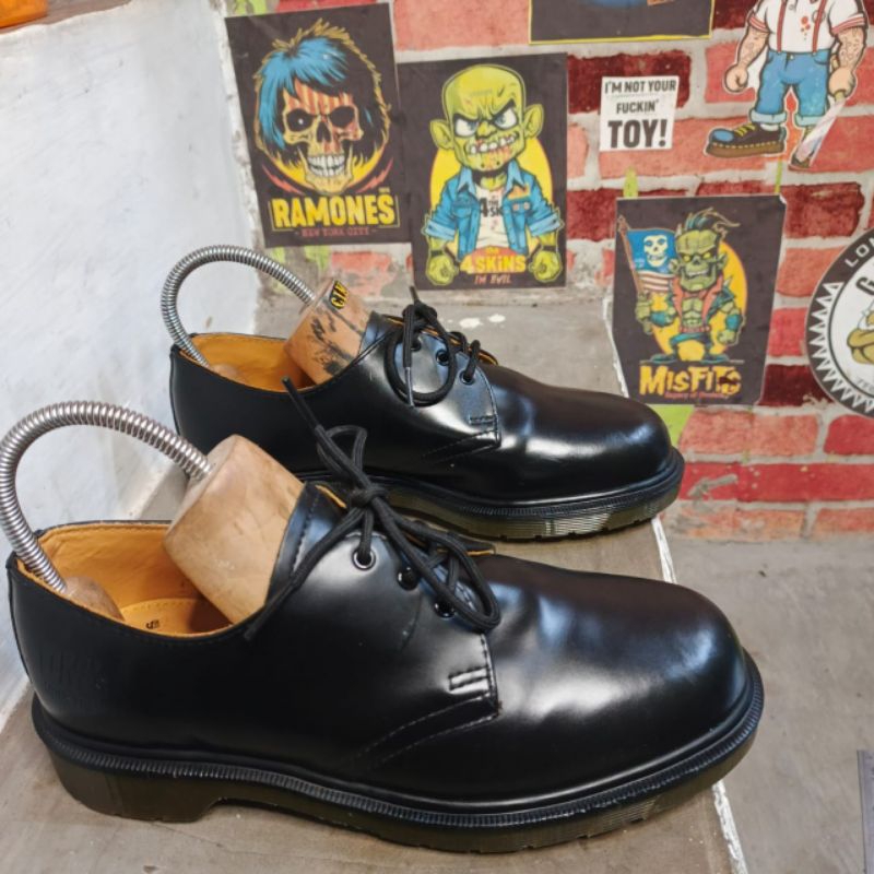 Dr.martens 3 hole industrial