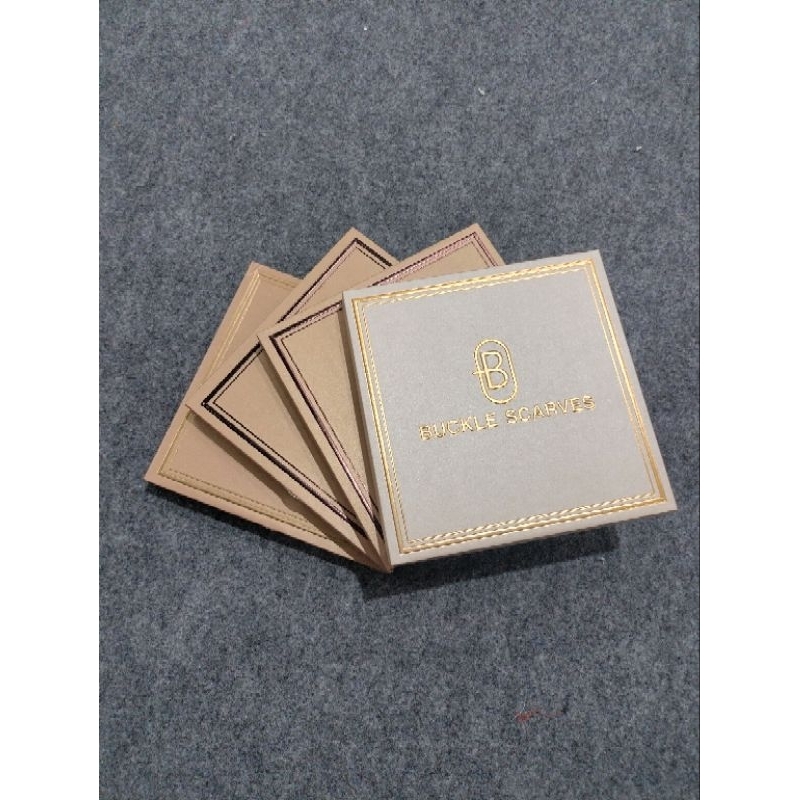 buckle scarves box