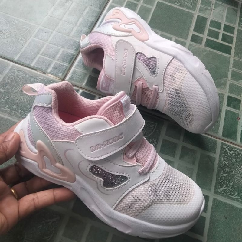 Sepatu anak Dr.Kong