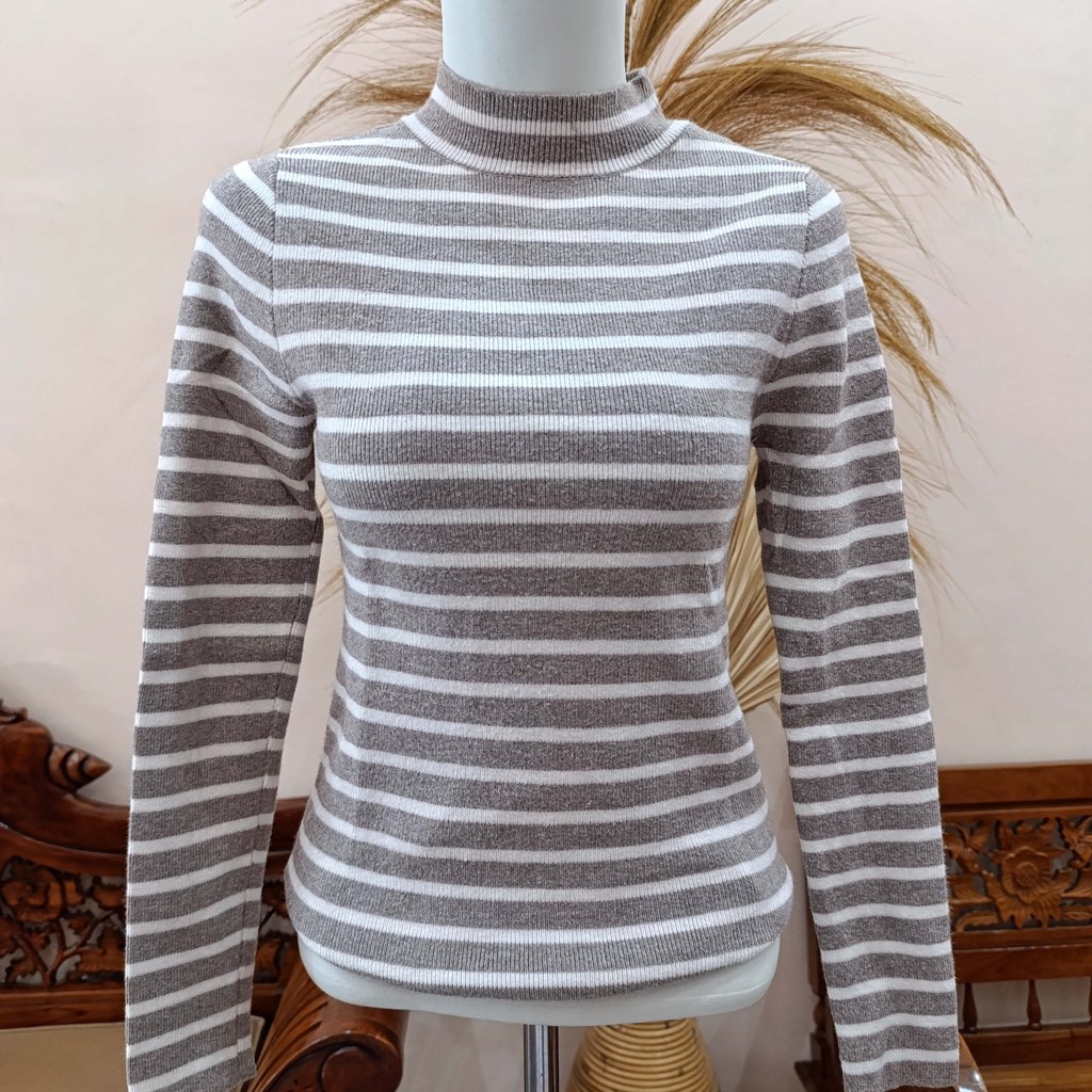 [Preloved] Sanfu Long Sleeves Turtleneck Salur Coklat-Cream | Atasan Wanita Bahan Rajut Inner Knit