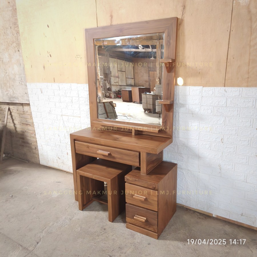 Tolet cermin meja rias minimalis jati jepara