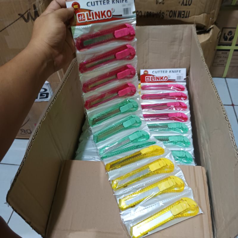 

1 Lembar Cutter Besar Linko Bening(Isi 12 Pcs) / Pisau Kater Besar