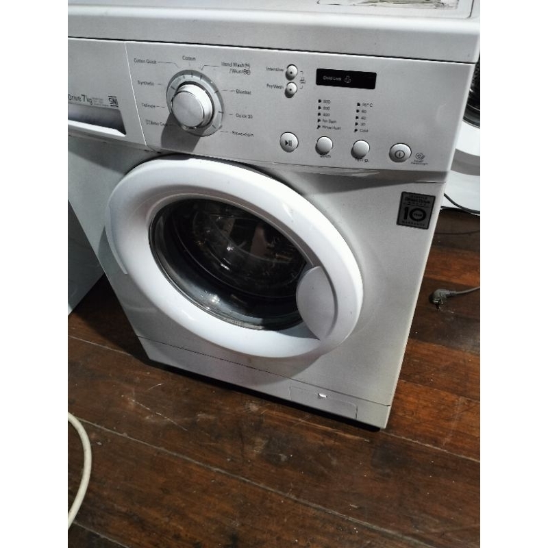 mesin cuci LG front loading 7 kg jumbo
