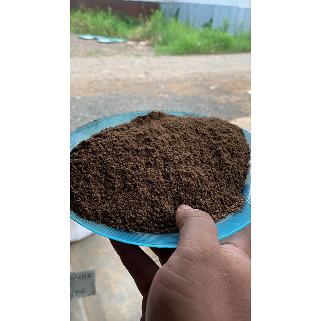 Bungkil Sawit Pakan Ternak (atau Palm Kernel Cake / Palm Kernel Meal - PKC/PKM)
