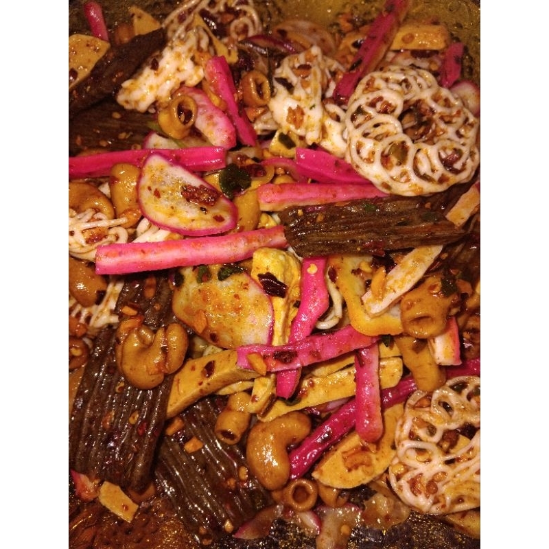 

seblak kering,seblak mix 1kg 2 varian kerupuk,jengkol dan rafael dengan bumbu pedas,gurih daun jeruk