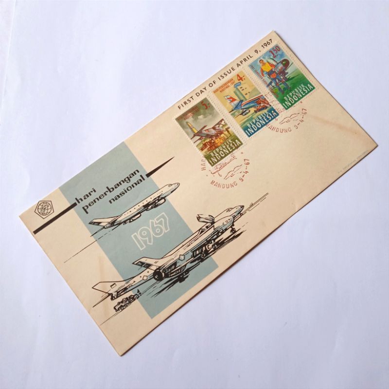 

Vintage Sampul Hari Pertama Perangko Hari Penerbangan Nasional 1967