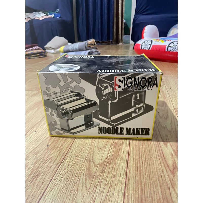 noodle maker