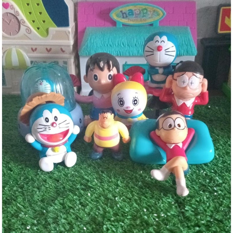 Mainan PL Doraemon dkk,Pintu kemana saja
