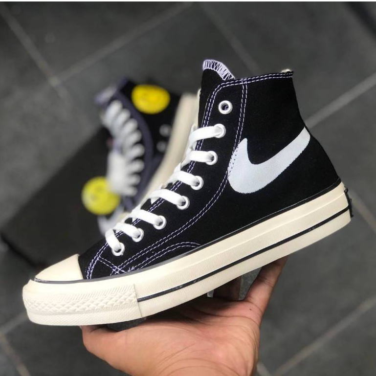 Sepatu Sneakers Converse Smile Karakter Pria Wanita