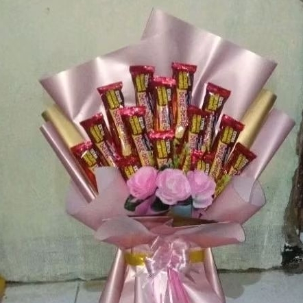 

Bucket wisuda /bengbeng/ souvenir/coklat